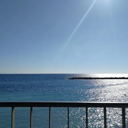 Casa Marina Апартаменти